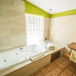 Llenyater By Mainvillas Less Than 1km From The Center Of 波连斯萨