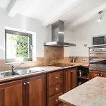 Llenyater By Mainvillas Less Than 1km From The Center Of 别墅