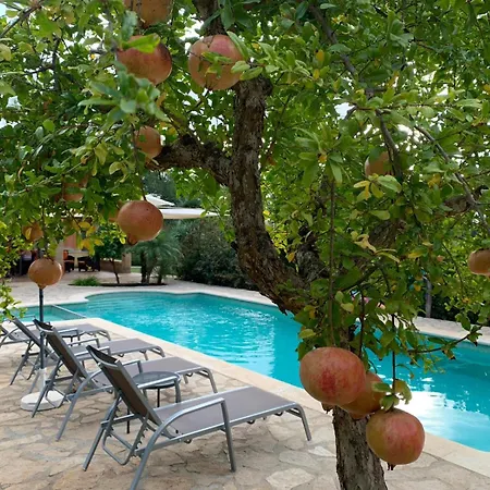 Llenyater By Mainvillas Less Than 1km From The Center Of Villa