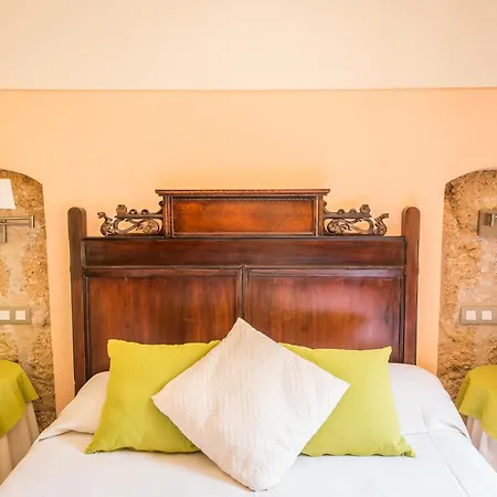 Llenyater By Mainvillas Less Than 1km From The Center Of Villa *