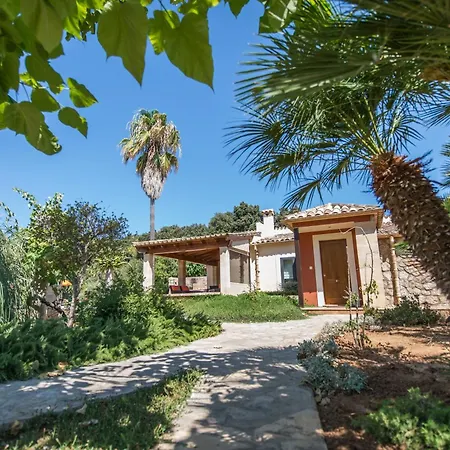 Llenyater By Mainvillas Less Than 1km From The Center Of Villa