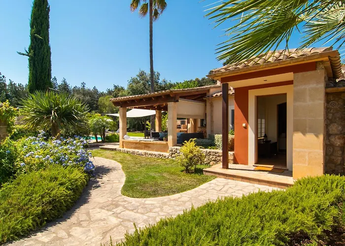 Llenyater By Mainvillas Less Than 1km From The Center Of Villa *