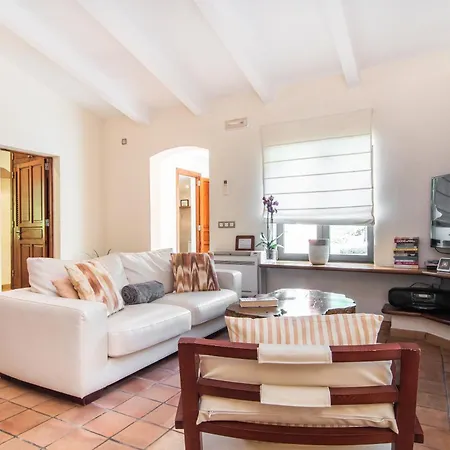 Llenyater By Mainvillas Less Than 1km From The Center Of פוינסה