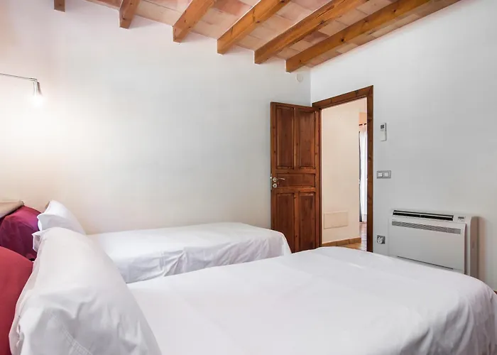 Llenyater By Mainvillas Less Than 1km From The Center Of