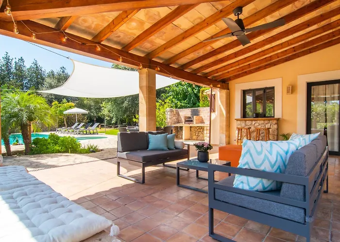 Villa Llenyater By Mainvillas Less Than 1km From The Center Of *