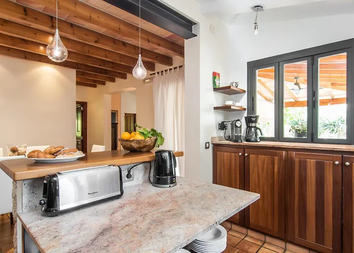 Villa Llenyater By Mainvillas Less Than 1km From The Center Of Pollensa